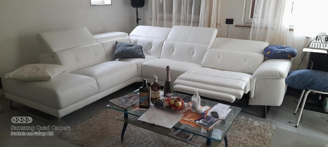 Sogno Vacanze Apartment มาสซา ภายนอก รูปภาพ