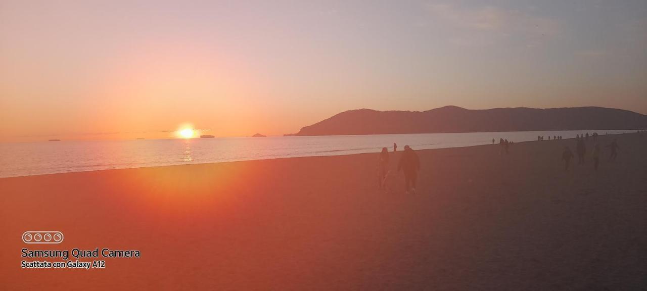Sogno Vacanze Apartment มาสซา ภายนอก รูปภาพ